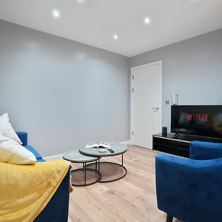 Stylish Modern Home In Шефилд Екстериор снимка