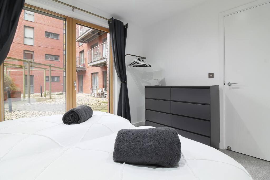 Stylish Modern Home In Шефилд Екстериор снимка